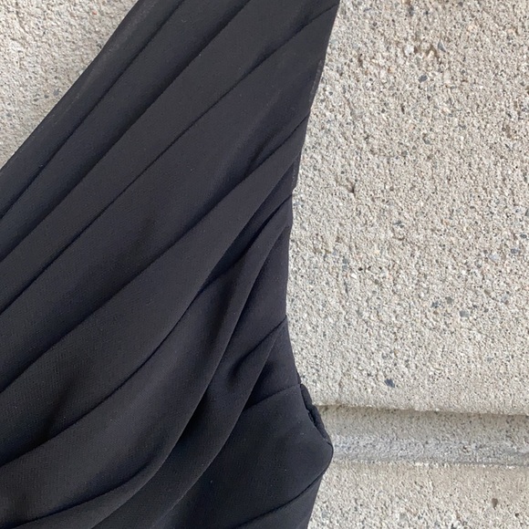 Little black dress by B2 - Picture 11 of 12